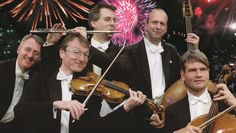 Ein spritziges Programm erwartet die Gäste am Silvesterabend in der Stadthalle Osterholz-Scharmbeck. Das Bremer Kaffeehaus-Orchester sorgt für einen musikalischen Rutsch ins neue Jahr.  Foto: eb