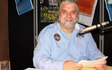 Mit seinen heiteren bis komischen Ausführungen hat Winfried Hammelmann den Abend zu einem kurzweiligen Erlebnis werden lassen. Foto: eb