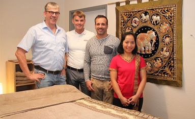 Masseurin Thongphung Hägermann, Axel Meger (Studio-Leiter), Uwe Schlünz und Torsten Stelljes freuen sich auf die gemeinsame Zusammenarbeit.  Foto: eb