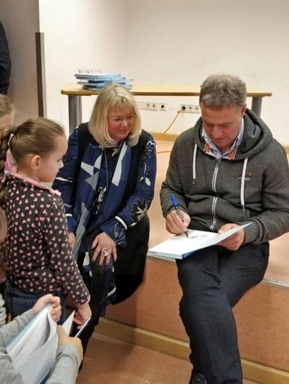 Signierstunde mit Marco Bode. Foto: eb