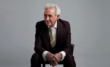 Tony Christie nahm in seiner Karriere über 40 Alben und 70 Singles auf und trat rund um die Welt bei umjubelten Live-Konzerten auf - eine internationale Schlagerlegende, die ein letztes Mal nach Deutschland kommt. Foto: eb