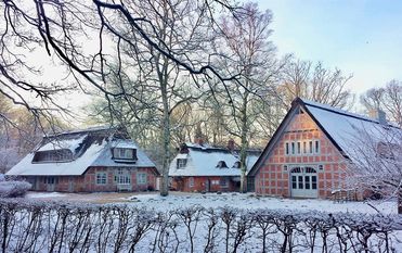 Vor der schönen Kulisse Worpswedes bietet der Gästeführer Worpswede - Teufelsmoor Programm.  Foto: eb