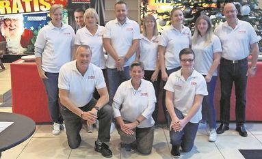 Das Ritterhuder DKMS Team rund um Gerd Holzhauer (unten links).      Foto: sr