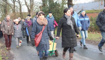 Ereignisreiche und unbeschwerte Tage erlebten an die 180 Wohnmobilisten auf dem Silvestertreffen. Einer der Höhepunkte war die Grünkohlwanderung.  Foto: im