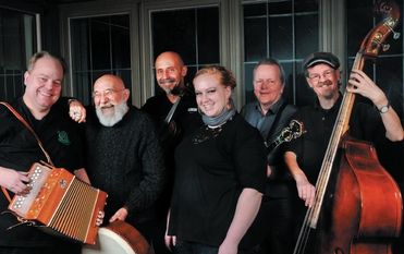 An Rinn spielen irisch-schottische Folkmusik. Foto: Privat