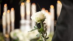 Eine frühzeitige Vorsorge und Klärung finanzieller Absicherungen bzw. Verhältnisse im Todesfall ist ratsam.  Foto: Fotolia/Kzenon