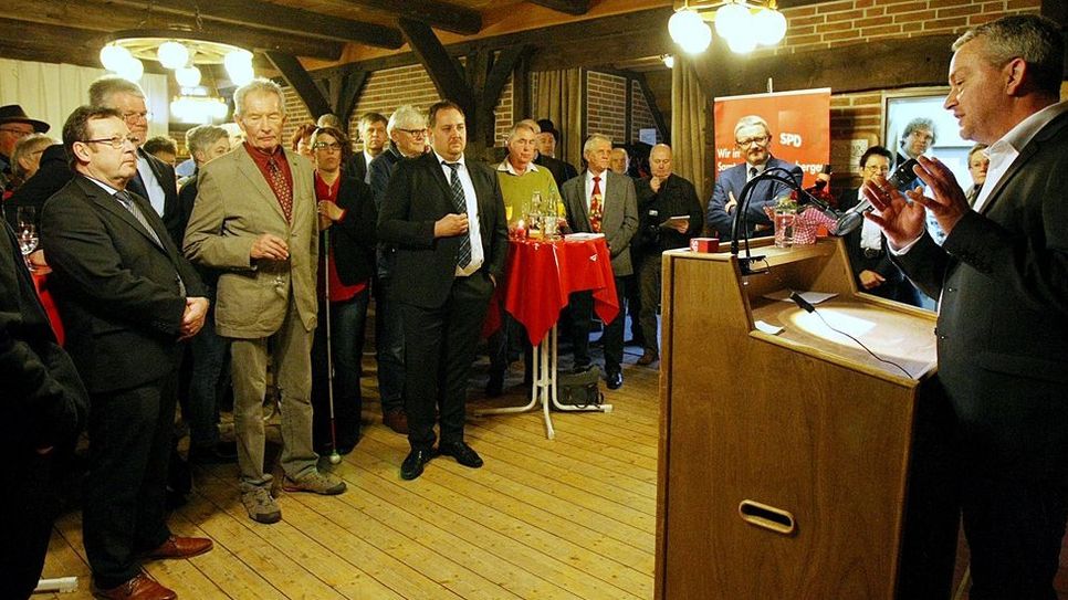 SPD-Fraktionsvorsitzender Gerd Brauns während seiner Begrüßung zum Neujahrsempfang im Heimathaus.  Foto: ek