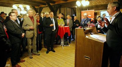 SPD-Fraktionsvorsitzender Gerd Brauns während seiner Begrüßung zum Neujahrsempfang im Heimathaus.  Foto: ek