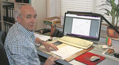 Ringleiter Hans-Werner Gornott präsentierte auf der Hauptversammlung den Betriebsvergleich 2017/2018. Foto: sla