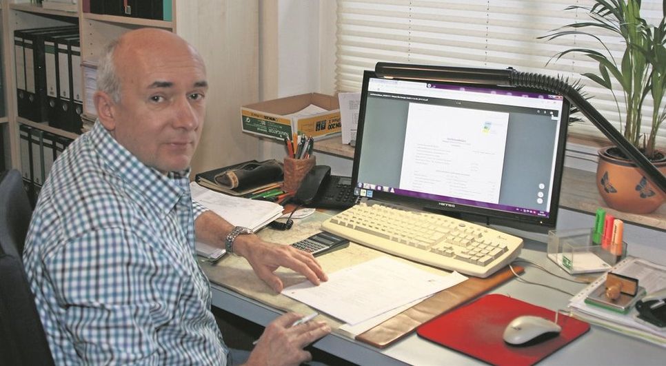Ringleiter Hans-Werner Gornott präsentierte auf der Hauptversammlung den Betriebsvergleich 2017/2018.  Foto: sla