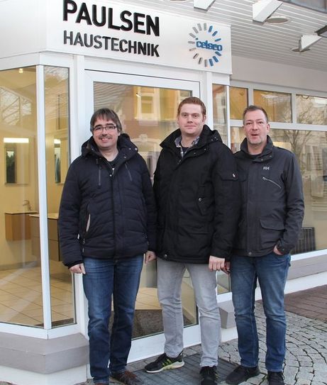 Die neue Führungsriege von B-G-S-Hautechnik verspricht bewährte Qualität unter neuem Namen: Michael Butt, Florian Schult und Michael Gerdau (von links) haben zum Jahresbeginn die Geschäftsführung der Bremervörder Traditionsfirma Paulsen Haustechnik übernommen.   Foto: ue