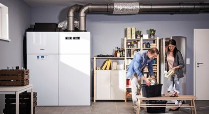 Wärmepumpen beziehen drei Viertel ihrer Energie aus der Umwelt. Diese natürlichen Energiequellen sind kostenlos und unbegrenzt verfügbar. Foto: djd/Vaillant