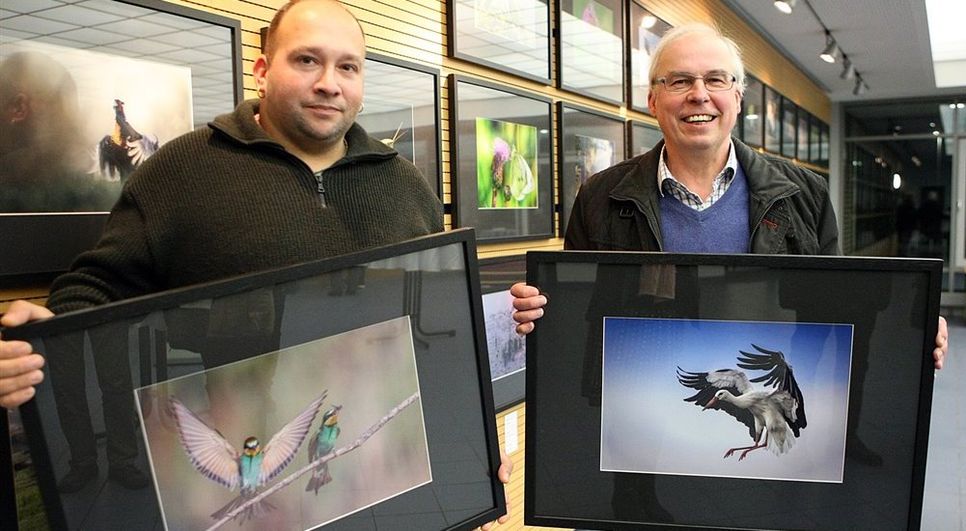 Matthias Kahrs und Rolf Mühlisch teilen sich mit ihren Fotos von Bienenfressern und Storch den ersten Platz beim Landkreisfotokalenderwettbewerb.  Foto: ek