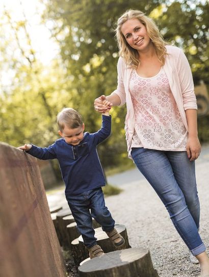 Während der Elternzeit steht allein das Kind im Mittelpunkt. Die anschließende Rückkehr in den Job empfinden viele Frauen als Herausforderung. 
 Foto: nd3000/Fotolia/randstad