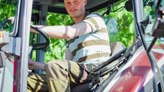 Azubis der Landwirtschaft stellen die größte Gruppe beim Berufswettbewerb der Landjugend dar.  Foto: Fotolia/Countrypixel