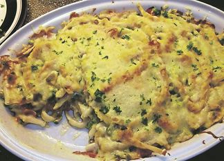 Meikes Makkaroni-Auflauf mit Schinken und Erbsen: Da bekommt man doch direkt Appetit! Foto: Meike