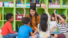 Der Bedarf an qualifiziert ausgebildeten, sozialpädagogischen Fachkräften ist in den letzten Jahren enorm angestiegen und die Berufsbildenden Schulen reagieren darauf.  Foto: AdobeStock/weedezign