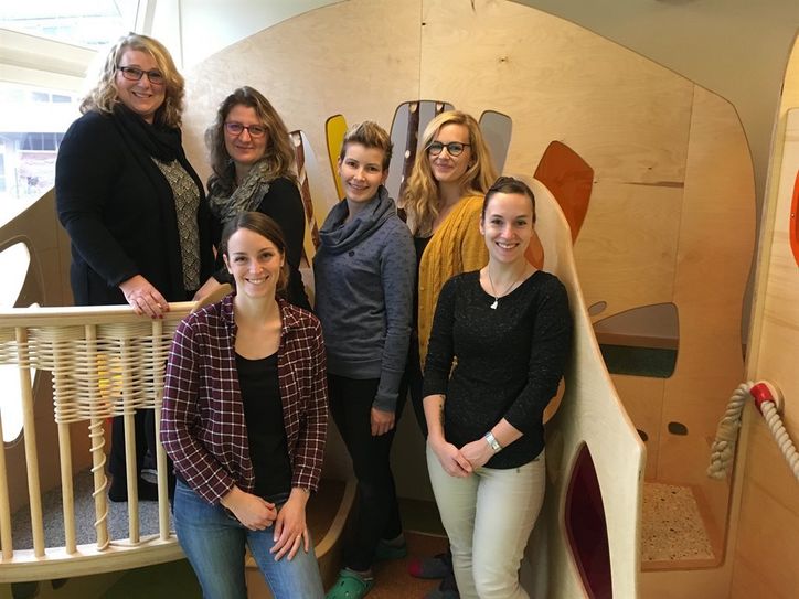 Das Team der SOS-Kinderdorf Kita an der Grundschule freut sich schon jetzt auf den ersten Tag der offenen Tür.  Foto: eb