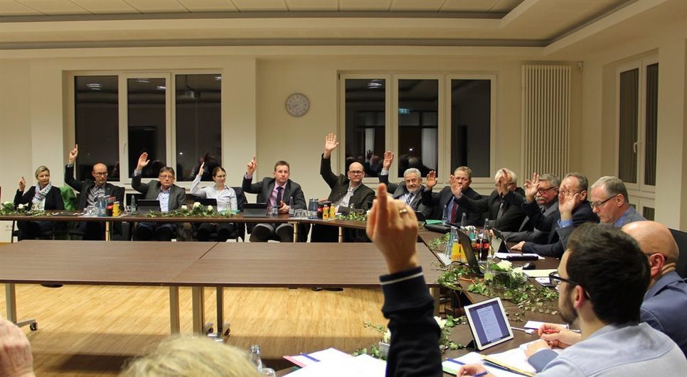 Die Mitglieder des Selsinger Samtgemeinderates hatten eine lange Tagesordnung abzuarbeiten. In allen Punkten, besonders aber in Sachen Haushalt und Investitionsprogramm, herrschte bei den Abstimmungen überzeugende Einstimmigkeit.  Foto: ue