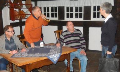 Die plattdeutsche Theatergruppe „De Worphüser“ spielt dieses Jahr die Komödie von Karl Buntje „Dat Hörrohr“ - der Vorverkauf beginnt am 4. März. Foto: eb
