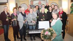 „Eingeladen zum Fest des Glaubens“, bereicherte der Gnarrenburger Paules Chor unter der Leitung von Birgit Lackner ein letztes Mal den Gottesdienst zum Weltgebetstag der Frauen.  Foto: im