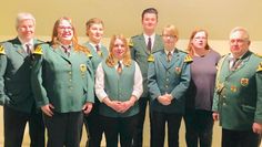 Die neuen Vorstandsmitglieder mit den Geehrten (v.l.): Frank Brandt, Marina Stelljes, Alena Wintjen, Sina Stelljes, Henrik Wintjen, Mirka Kück, Julia Marten, Karsten Renken. Foto: eb