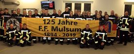 Ordentlich in Reih und Glied warten die Ausrüstungen auf ihren Einsatz.