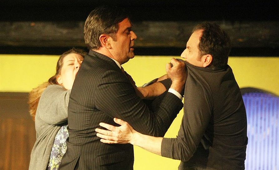 Diese hübsche Stück mit diesen klasse Schauspielerinnen und Schauspielern wird bis zum 24. März (letzter Spieltag) im TiO auf Gut Sandbeck gezeigt.  Foto: ek