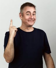 Ingo Oschmann freut sich darauf, sein Jubiläumsprogramm zu präsentieren. Foto: eb