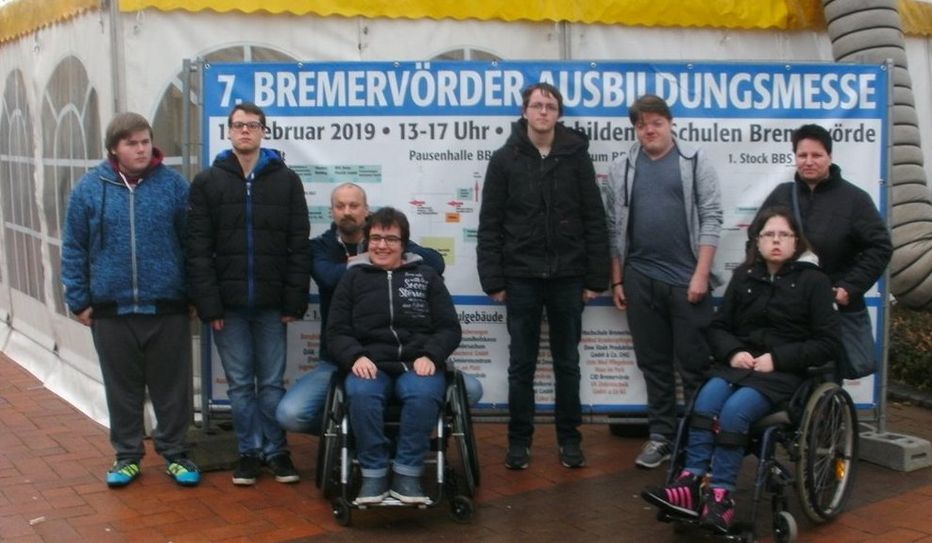 Die Abschlussstufe 3 der Helga-Leinung-Schule hat kürzlich die Ausbildungsmesse besucht und viele interessante Informationen erhalten. Foto: eb
