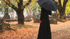 Der Friedhof: Ein Ort, an dem die Trauer Halt findet.  
 Foto: photosbyash/istockphoto.com/BDB/akz-o