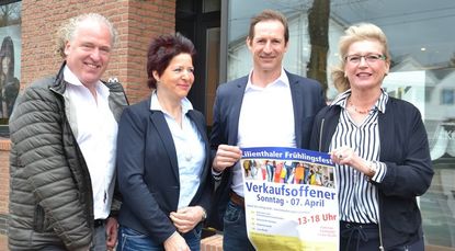 Stellten das umfangreiche Programm zum WIR-Frühlingsfest vor (von links): Michael Timm, Martina Dammann, Sven Behrens und Anja Dähncke. Foto: ui