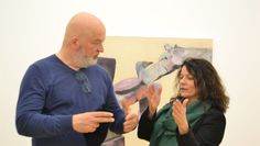 Jörg van den Berg und Beate Arnold sind in einem Gespräch vertieft. 
 Foto: ui