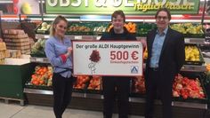 Sven Eike Gote aus Hesedorf gewann den ALDI-Einkaufsgutschein im Wert von 500 Euro.  Foto: eb