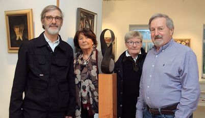 Klaus Noormann (v.l.n.r.), Almute Anglada-Lemkau, Friedegund Viehbrock und Ruud Witte freuen sich auf viele Besucher der abwechslungsreichen Ausstellung in der Mühle Malstedt.  Foto: ls