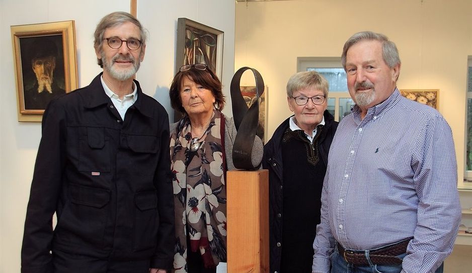 Klaus Noormann (v.l.n.r.), Almute Anglada-Lemkau, Friedegund Viehbrock und Ruud Witte freuen sich auf viele Besucher der abwechslungsreichen Ausstellung in der Mühle Malstedt.  Foto: ls