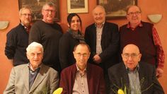Die museale Anlage des Historischen Moorhofes in Augustdorf schreibt eine echte Erfolgsgeschichte. Eine schöne Belohnung für die vielen fleißigen ehrenamtlichen Helfer. Auf dem Foto der Vorstand unter dem Vorsitz von Ulrich Hartmann (untere Reihe Bildmitte).  Foto: im