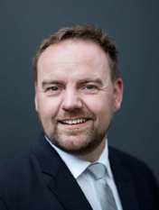 Rainer Röhrs übernimmt am 1. September die Leitung der OsteMed Kliniken und Pflege GmbH. Foto: eb