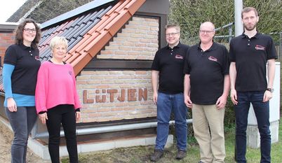 Zeugnis einer fruchtbaren und vertrauensvollen Zusammenarbeit. Firmeninhaber Marcus Lütjen freute sich sehr über die Weihnachtsgrußkarte, die er vom weltbekannten Architekturbüro Chipperfield aus Berlin bekam.