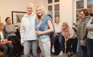 Ob sportlich lässig, feminin oder elegant, die frühlingshafte Mode kam beim Publikum ausgesprochen gut an.  Foto: im