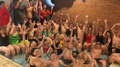 So viele DLRG-ler sieht man sonst nur zum Wettkampf im Lilienthaler Hallenbad.  Foto: eb