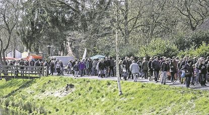 Zum Jubiläum des Blütenfestes werden wieder bis zu 20.000 Besucher erwartet. Foto: eb