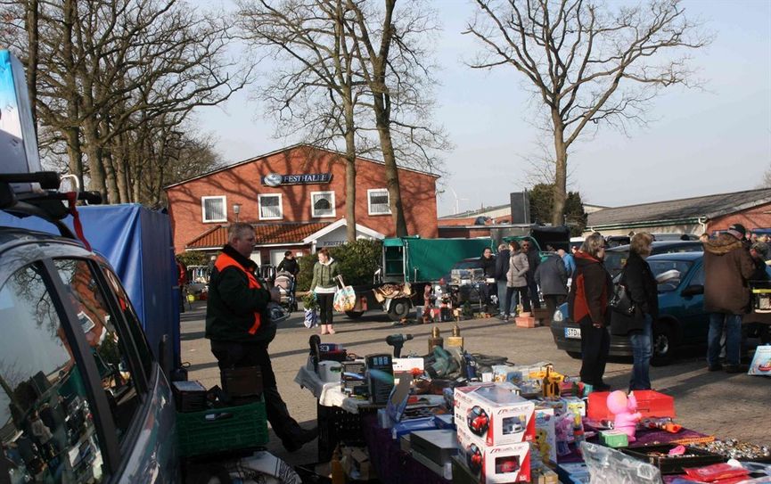 Auf dem großen Flohmarkt in Kutenholz gibt es jede Menge zu entdecken. Foto: eb