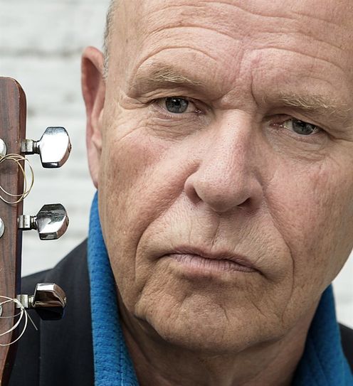 Helmut Debes hat sich mit seinem neuen Album „Frömde Frünnen“ ein eigenes Geburtstagsgeschenk gemacht. Foto: Jasmers