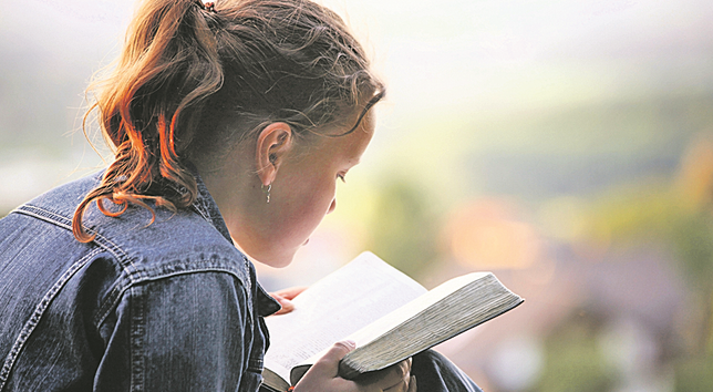 Der Welttag des Buches findet dieses Jahr zum 23. Mal statt und zwar am . Er hat zum Ziel, die Lesekompetenz und die Begeisterung für Bücher bei Kindern zu steigern. Foto: Fotolia/LVDESIGN