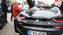 Klein, süß, rot: Nicht nur Lack und Leder der neuesten Variante des mittlerweile 30-jährigen Dauerläufers MX5 aus dem Hause Mazda war auf der Autobörse live zu sehen.  Foto: ek