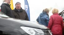Klein, süß, rot: Nicht nur Lack und Leder der neuesten Variante des mittlerweile 30-jährigen Dauerläufers MX5 aus dem Hause Mazda war auf der Autobörse live zu sehen.  Foto: ek
