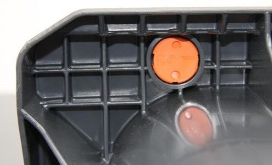 Neuer Chip für den Kunststoffbehälter. Foto: eb