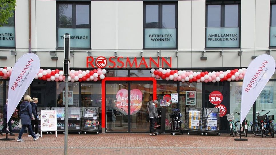 Die Rossmann-Filiale hat an der Hauptstraße in Lilienthal neu eröffnet. 900 Quadratmeter Verkaufsfläche laden zum Bummeln ein.  Foto: mr
