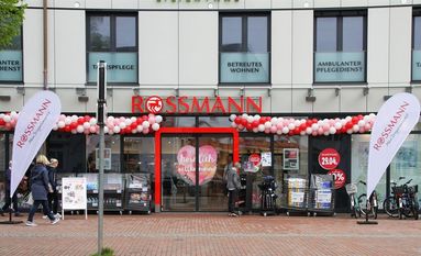 Die Rossmann-Filiale hat an der Hauptstraße in Lilienthal neu eröffnet. 900 Quadratmeter Verkaufsfläche laden zum Bummeln ein.  Foto: mr